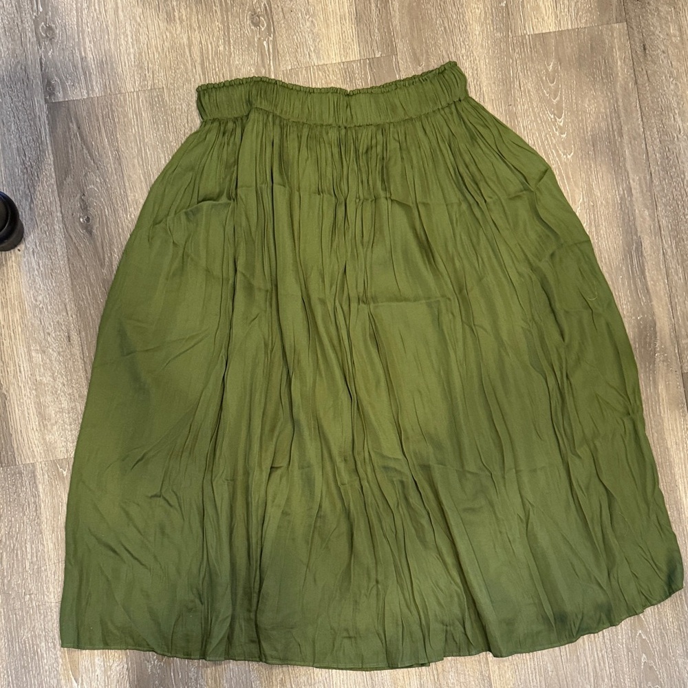 GAP Olive A-Line Satiny Skirt